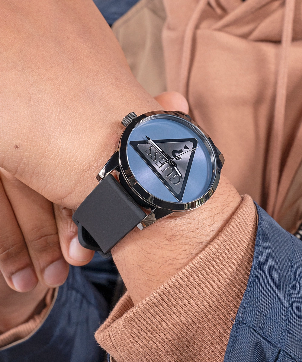 GUESS Mens Black Gunmetal Analog Watch
